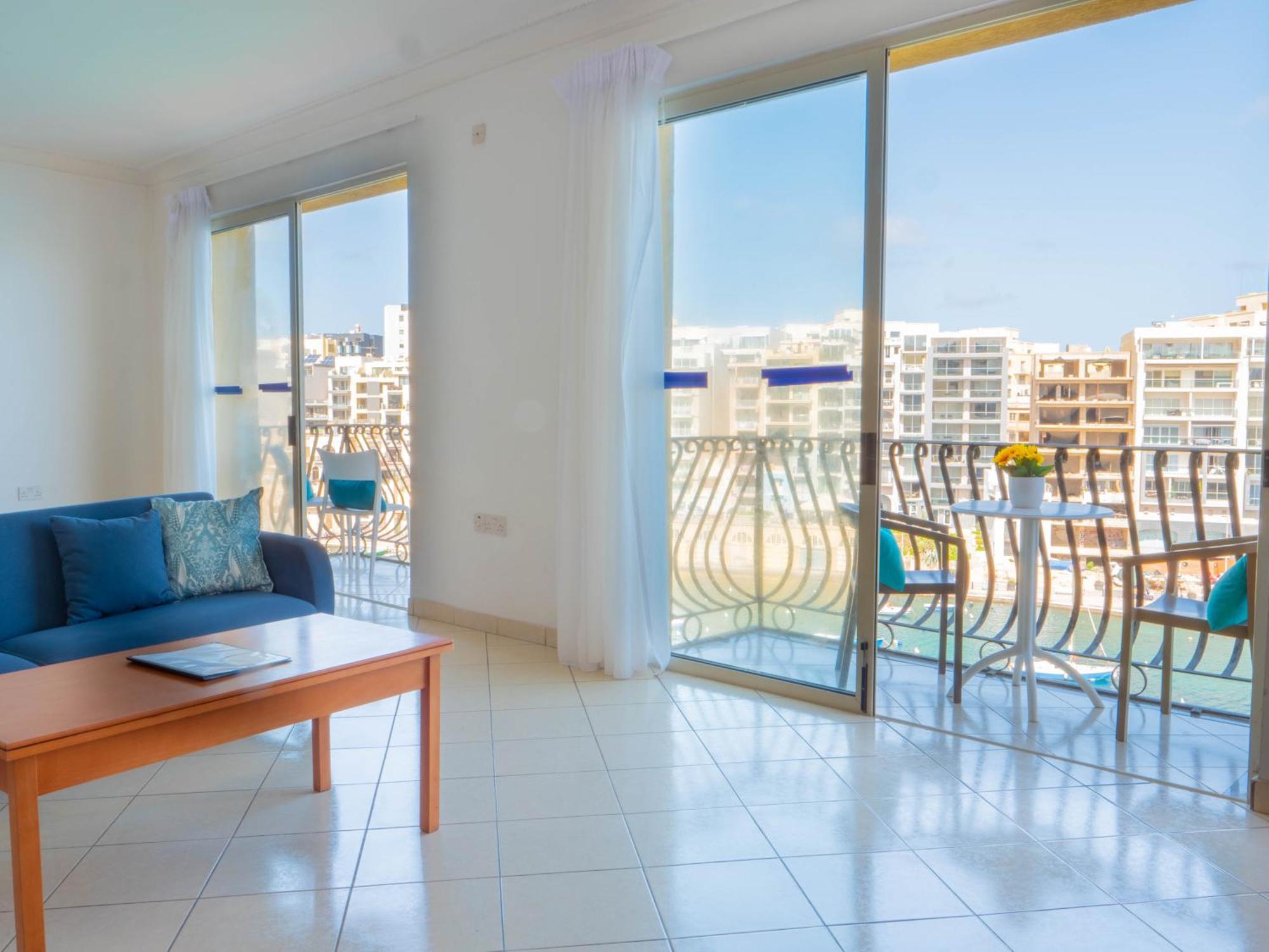 Morina Court - Seaview Apartments And Penthouse In St Julians By Shortletsmalta San Ġiljan Extérieur photo