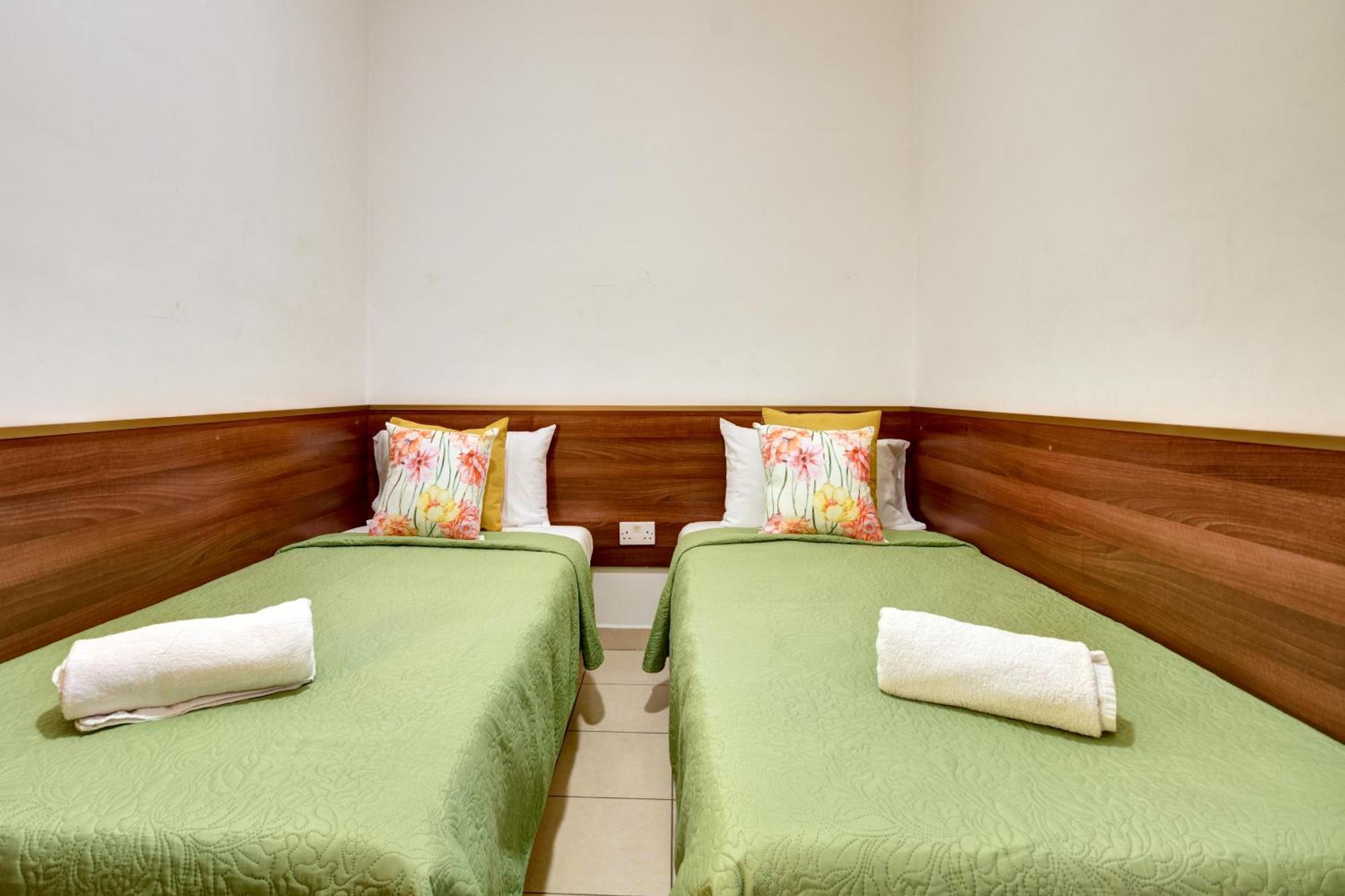 Morina Court - Seaview Apartments And Penthouse In St Julians By Shortletsmalta San Ġiljan Extérieur photo
